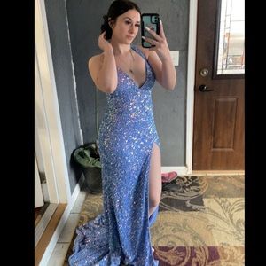 Used prom dress, only had on once. No tears, good quality.